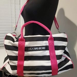 VS pink black duffle bag